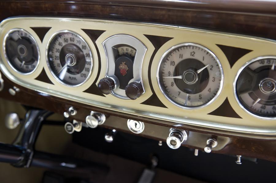  Packard Twelve Model 1207 Coupe Roadster 1935 года  (фото 9 из 15)
